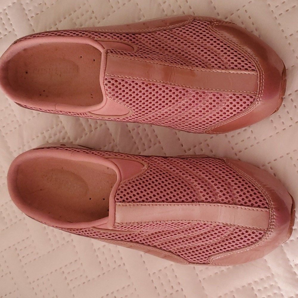 Easy Spirit Traveltime Clogs